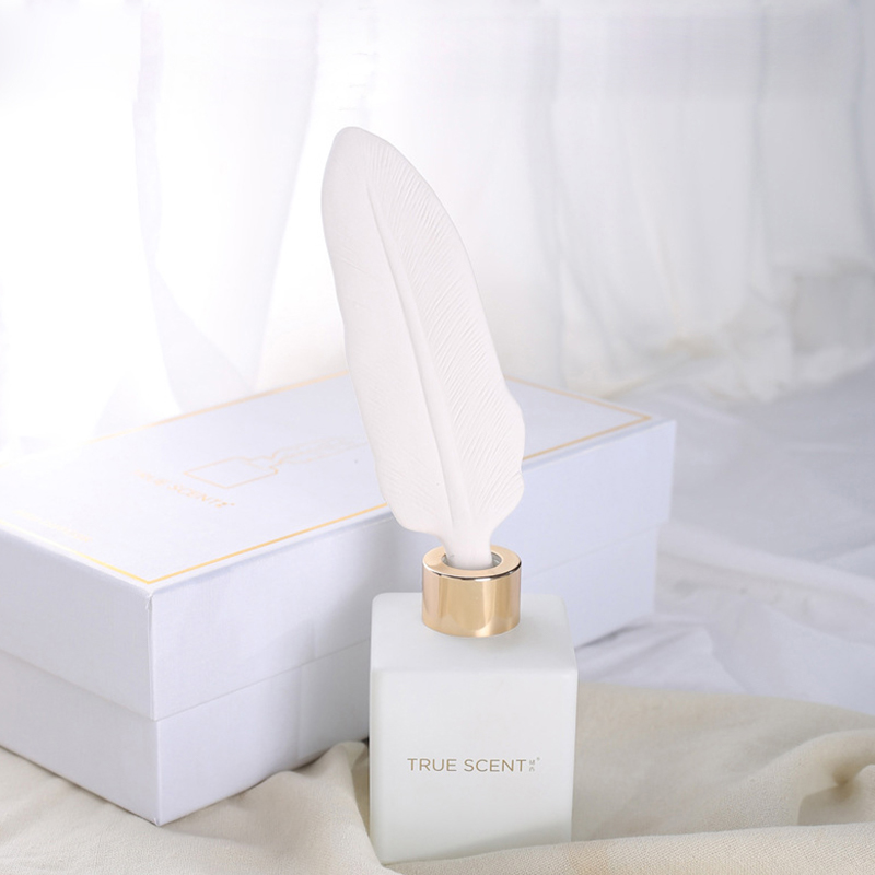150ml Matt White Glass Bottle Ceramic Feather Reed Diffuser untuk Pewangi Rumah
